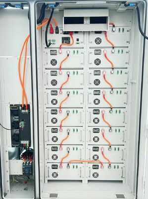 Sistema di accumulo dell'energia della batteria BESS ad alta capacità ottimizzato per lo spostamento del carico di picco